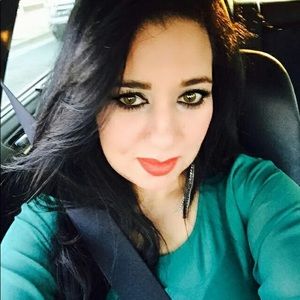 Meet your Posher, Fouzia